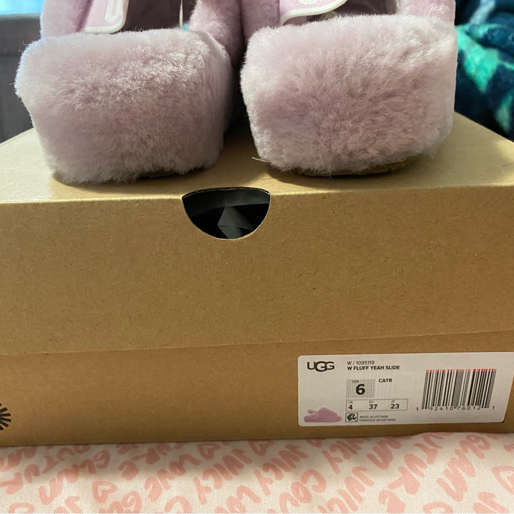UGG slippers - Picture 4 of 5